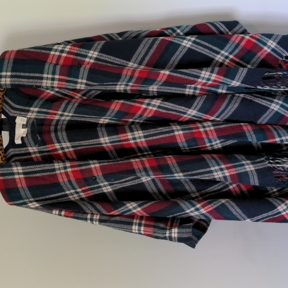 Plaid Francesca's Poncho - Picture 5 of 7